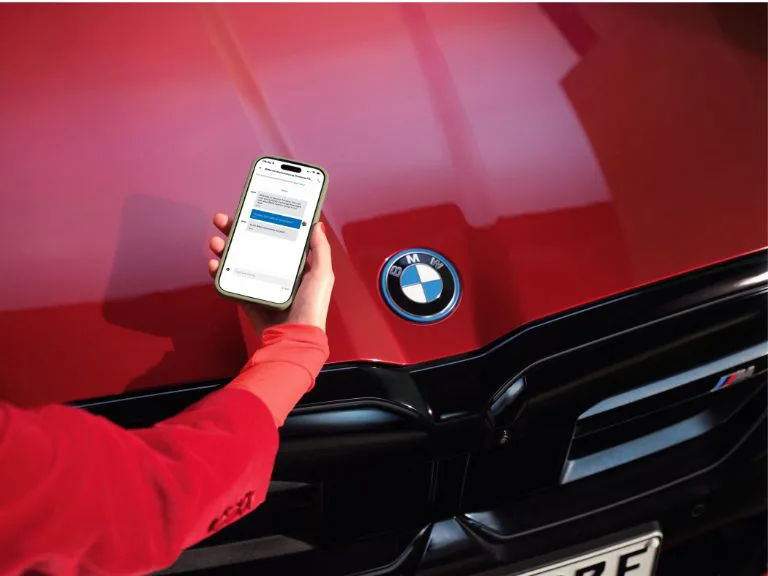 Lejuplādējiet BMW My App un atklājiet visas lietotnes priekšrocības!