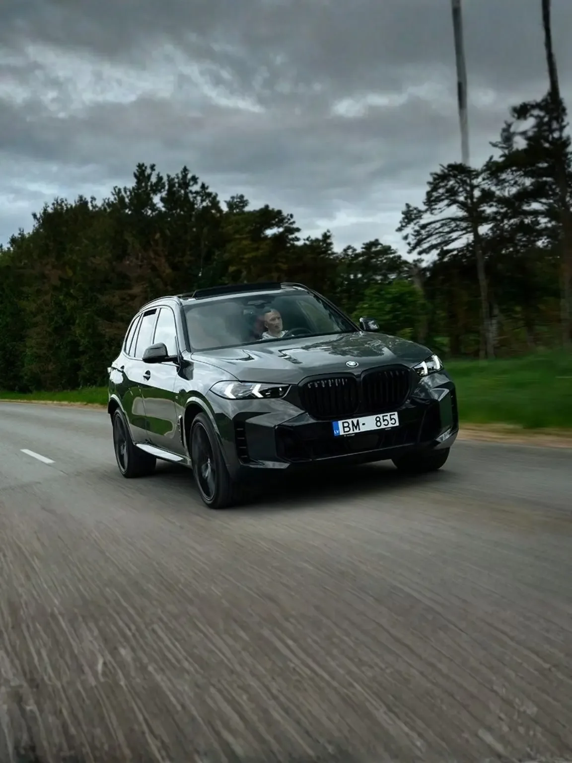BMW X5 main banner